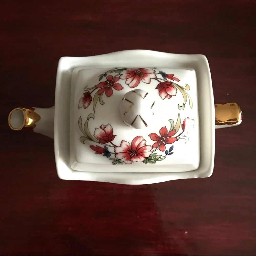 Windsor England Red Floral Square Ceramic Tea Pot - Picture 8 of 13